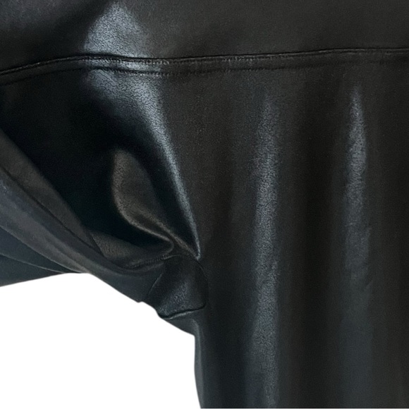 SPANX Size Medium Metallic Black Faux Leather Compression Body Shaping Leggings - Picture 4 of 8